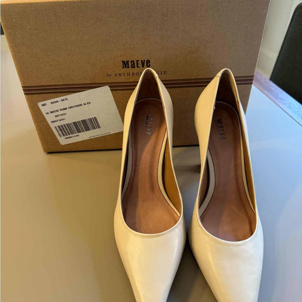 New in box - Maeve Cream Women's Shoes